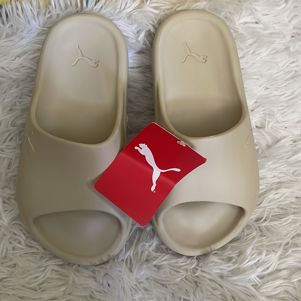 Puma slides - Picture 2 of 4